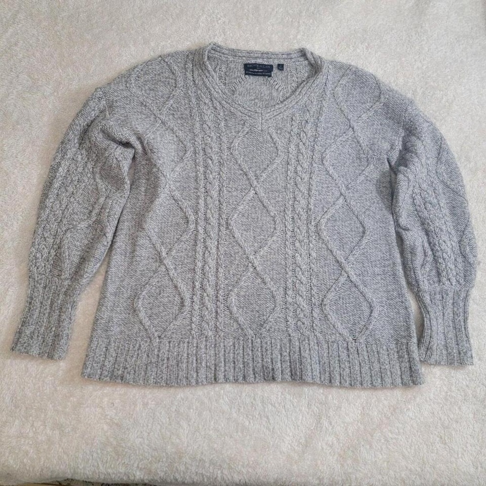 Brown Allan extra fine‎ merino Wool and Cashmere All Over Cable V-neck Sweater M